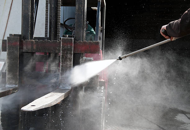 Best Commercial Building Pressure Washing  in North Baltimore, OH